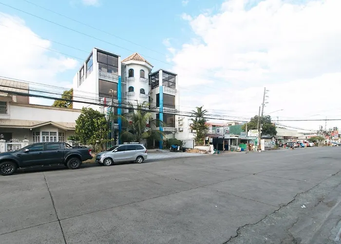 Reddoorz @ Aguirre Ave Bf Homes 3* Manila