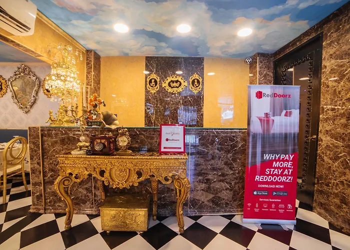 Reddoorz @ Aguirre Ave Bf Homes Hotel 3*