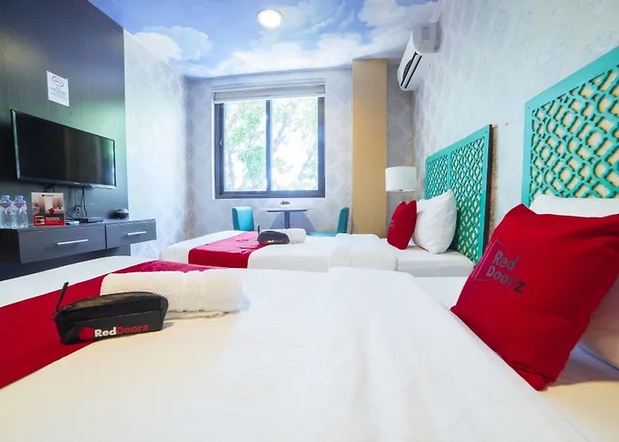 Reddoorz @ Aguirre Ave Bf Homes Hotel Manila