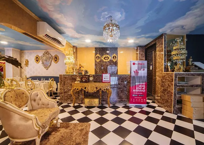 Reddoorz @ Aguirre Ave Bf Homes Hotel 3*